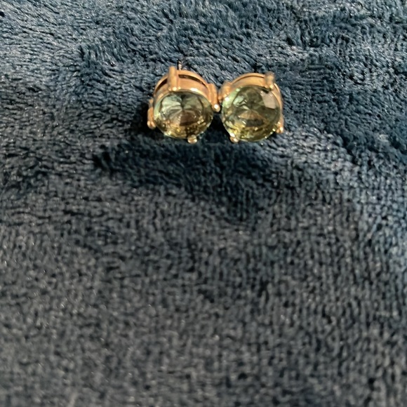 10 pairs of earrings! - Picture 9 of 11